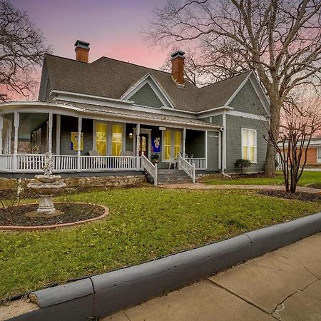 The Gallery House Boutique Hotel Stephenville Bagian luar foto