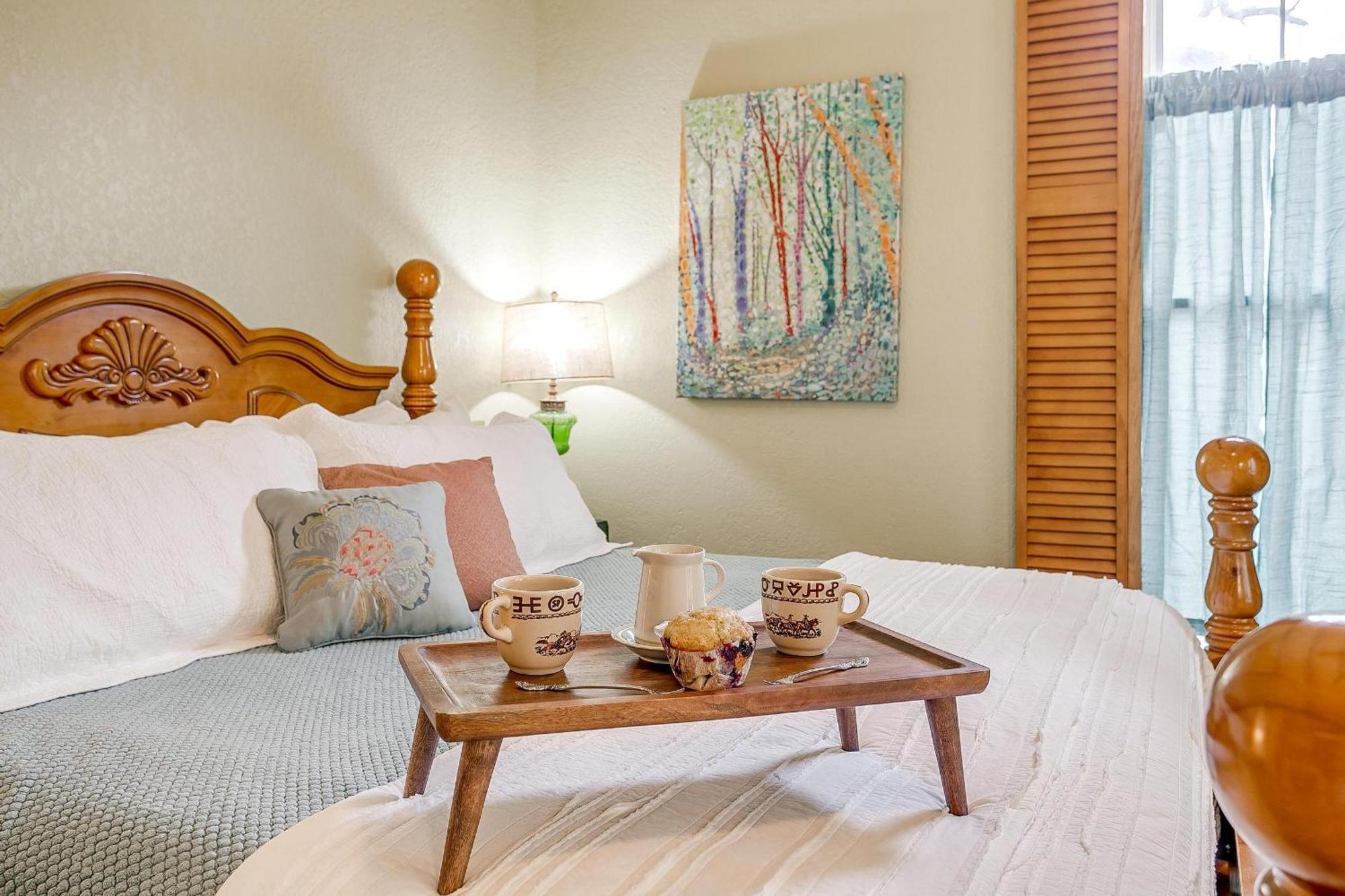 The Gallery House Boutique Hotel Stephenville Bagian luar foto