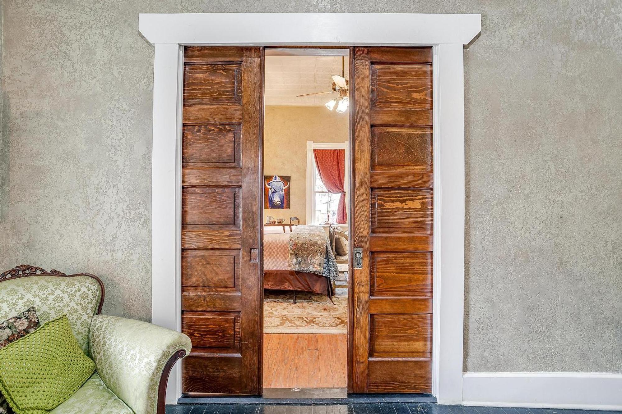 The Gallery House Boutique Hotel Stephenville Bagian luar foto