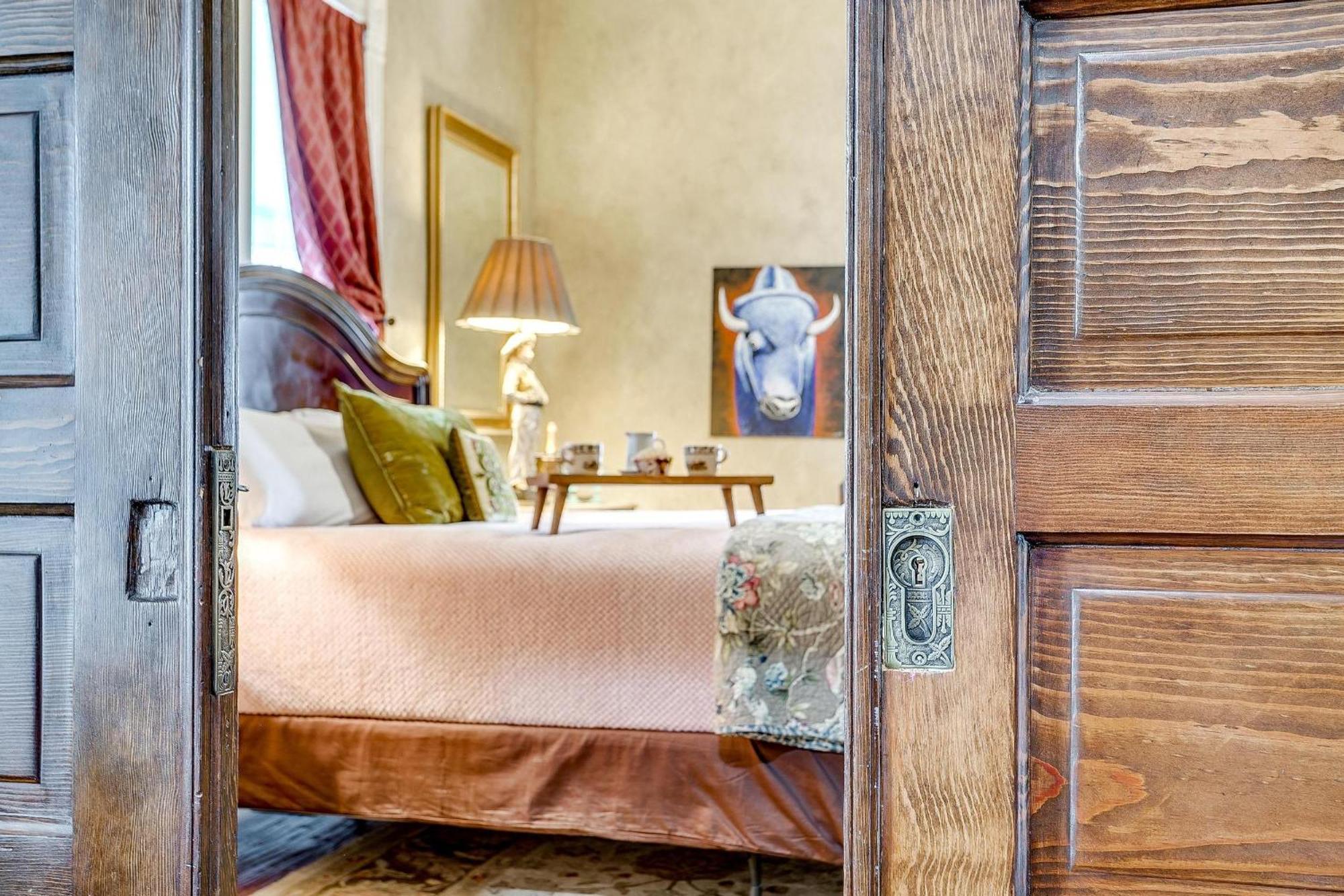 The Gallery House Boutique Hotel Stephenville Bagian luar foto