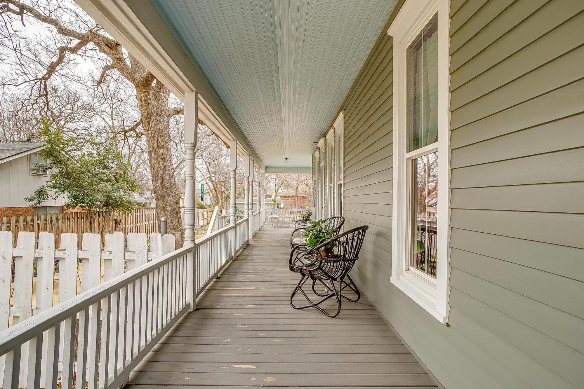 The Gallery House Boutique Hotel Stephenville Bagian luar foto